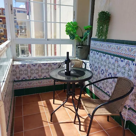 Seaview Apartment *